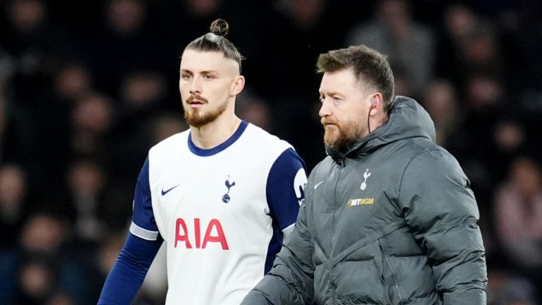 Radu Dragusin subit une opération du ligament croisé à Tottenham