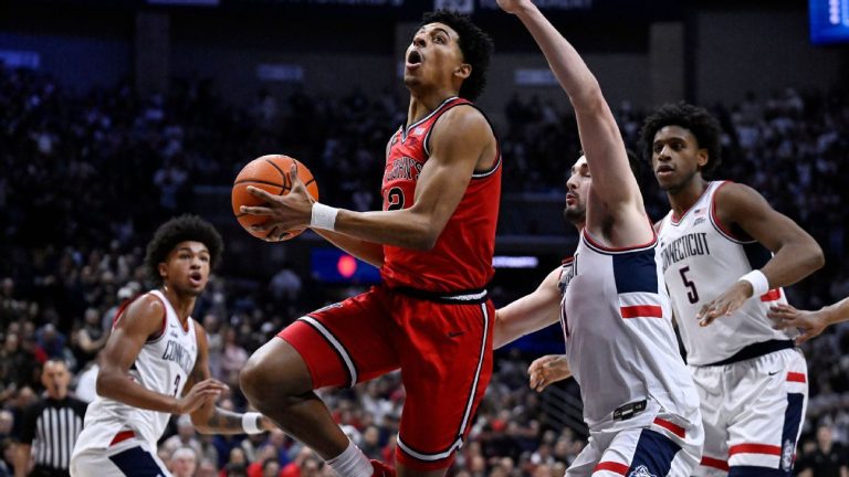 St. John-s remporte une victoire décisive contre UConn