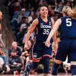 UConn écrase South Carolina et se positionne comme favori NCAA