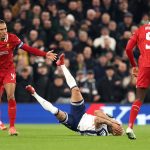 Van Dijk évite le carton rouge après un coup d-ELBOW sur Richarlison