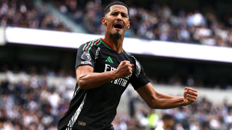 William Saliba prêt à jouer attaquant pour Arsenal en crise