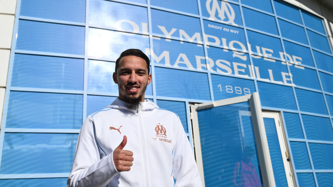 La recrue de l'OM Ismaël Bennacer, lors de sa présentation à Marseille, le 5 février 2025.