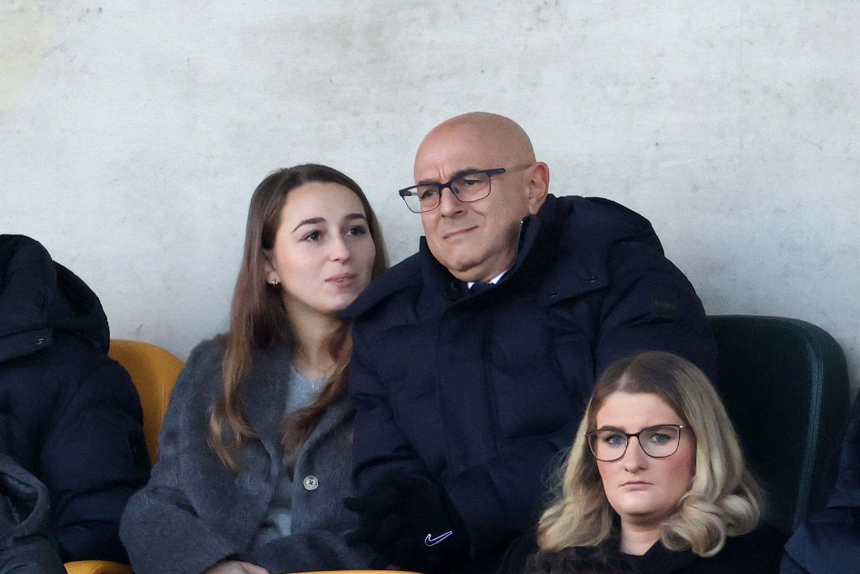 Daniel Levy, Président de Tottenham Hotspur, observe