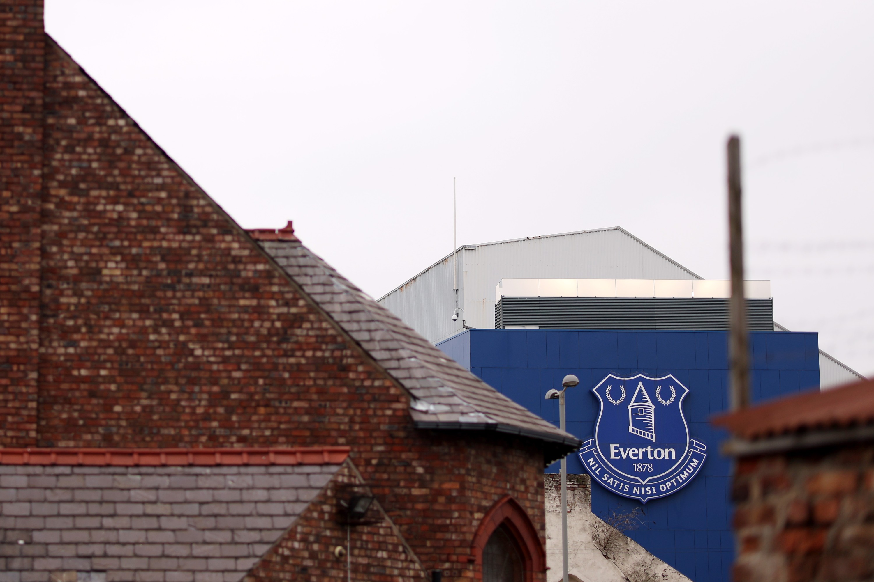 Vue générale à l'extérieur du stade avant le match de la quatrième ronde de la FA Cup entre Everton et AFC Bournemouth à Goodison Park