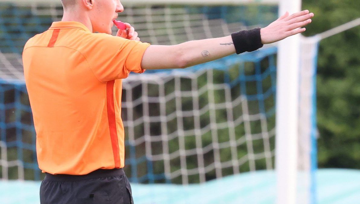 Un arbitre de foot amateur en France (illustration)