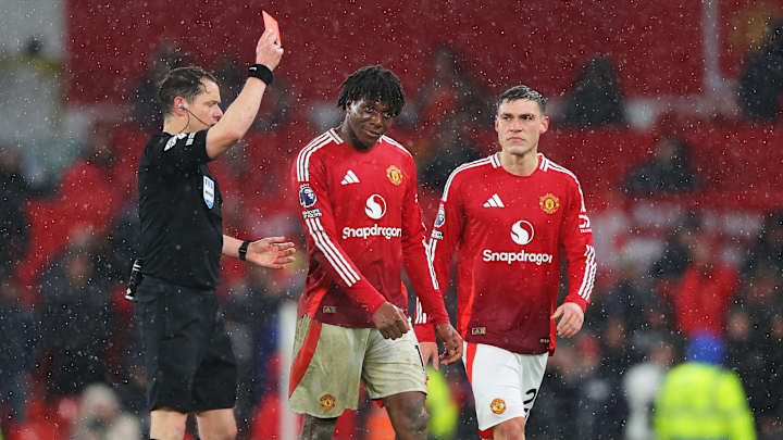 Patrick Dorgu's red card made it a challenge for Man Utd