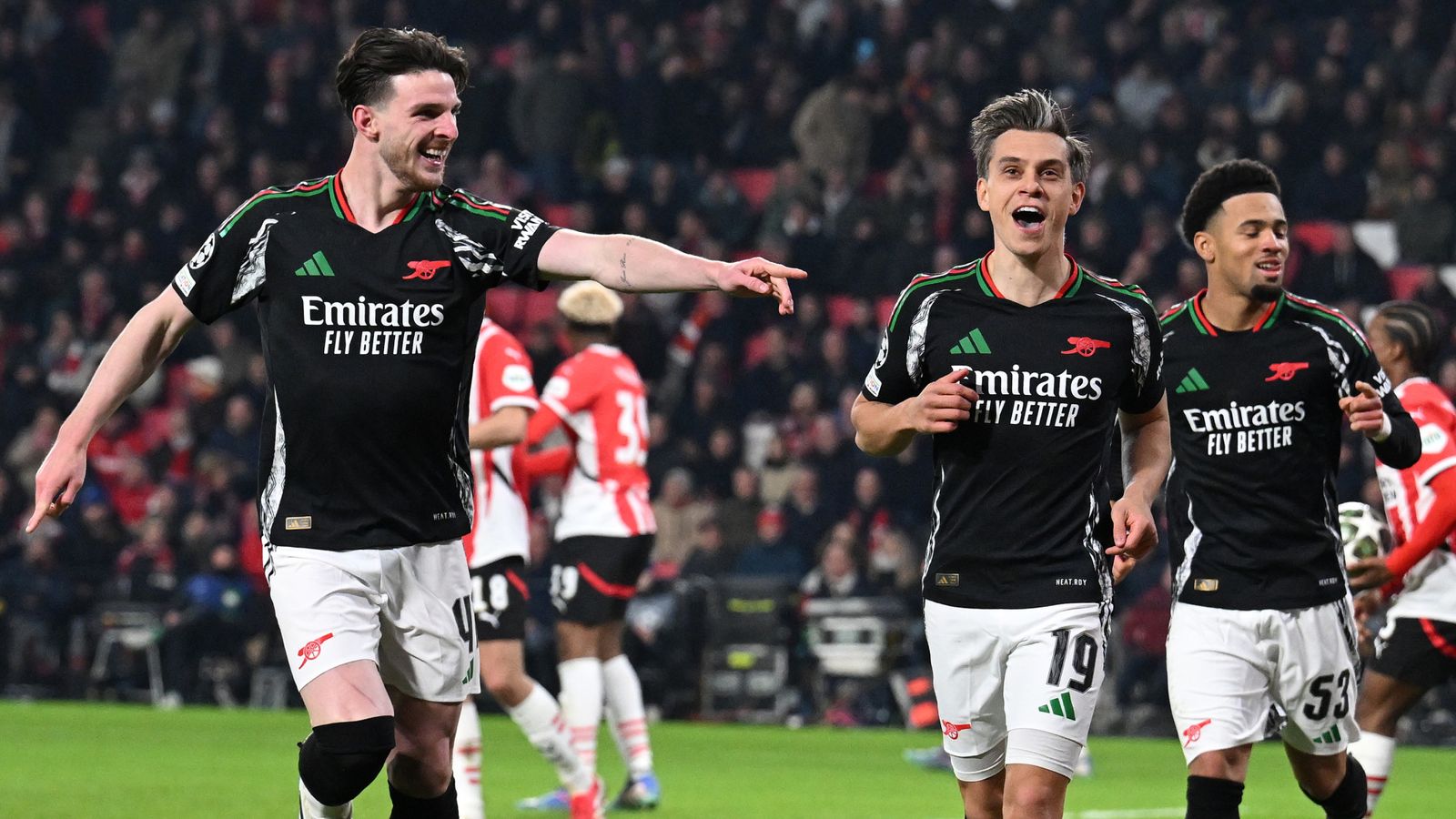 Arsenal écrase PSV Eindhoven 7-1 en Ligue des Champions