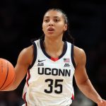 Azzi Fudd hésite entre UConn et la WNBA pour la saison prochaine