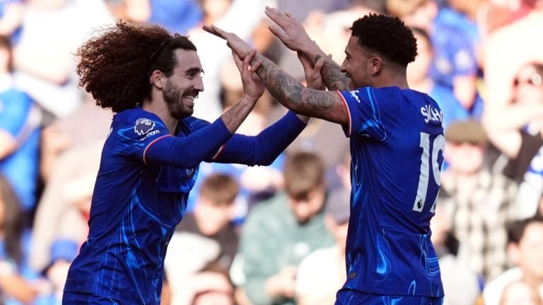 Chelsea s-impose 1-0 contre Leicester et grimpe au classement