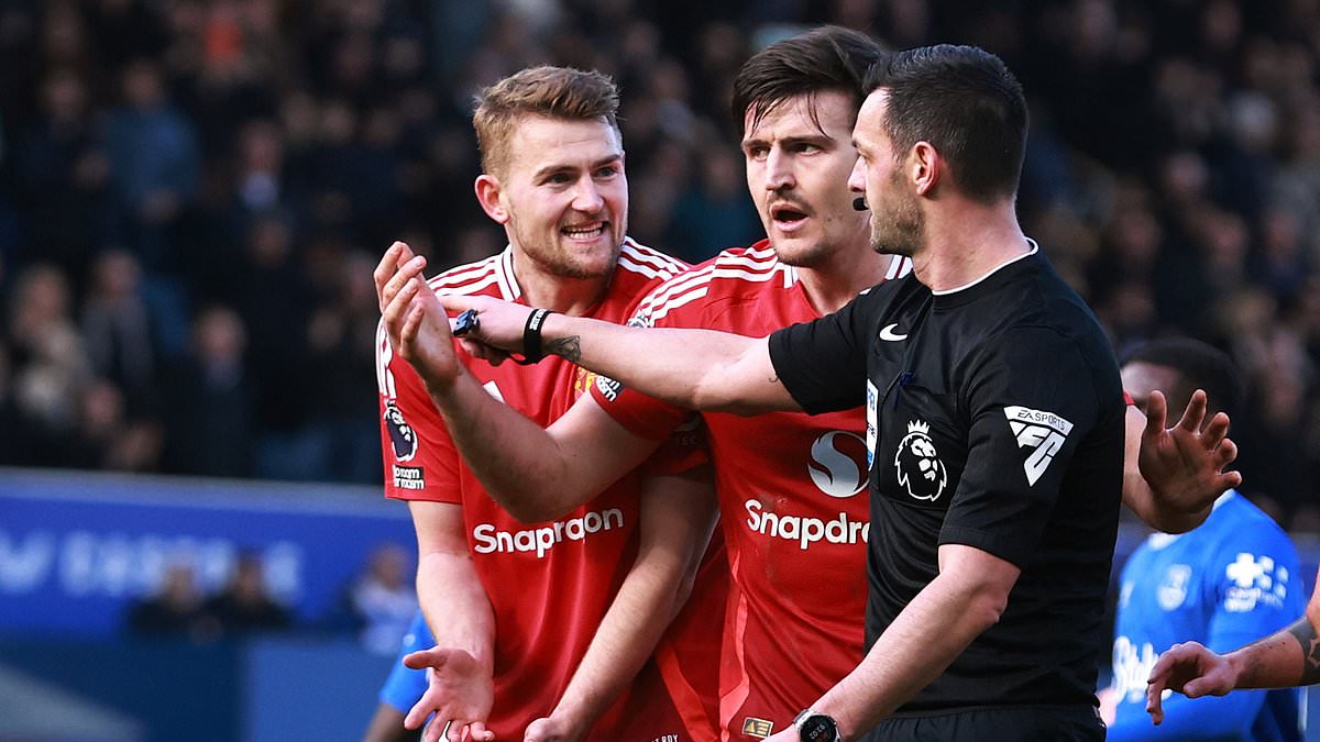 Everton - La décision VAR qui a annulé le penalty contre Man United