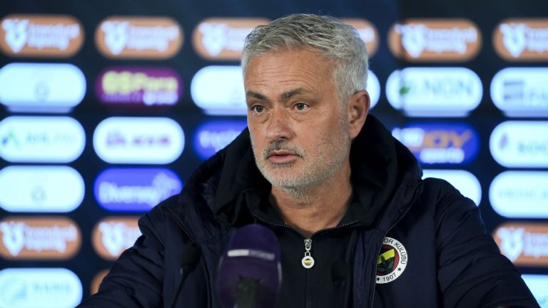 Galatasaray porte plainte contre Mourinho pour commentaires racistes