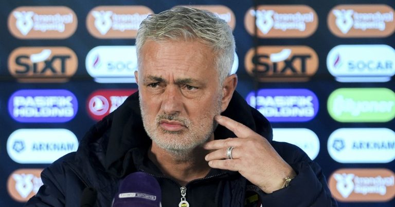 Galatasaray porte plainte contre Mourinho pour racisme