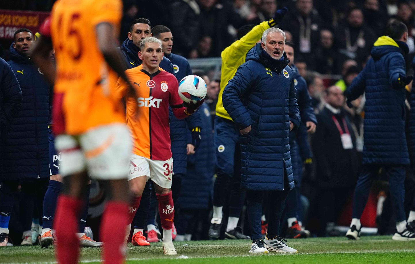 Galatasaray porte plainte contre Mourinho pour ses propos racistes