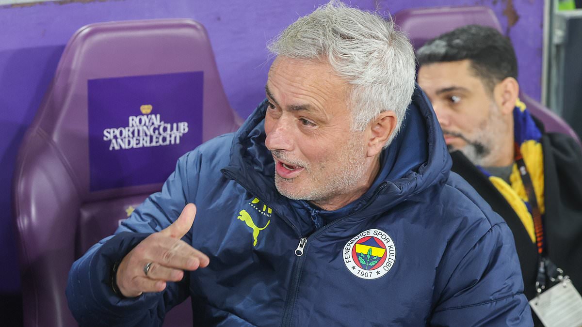 Mourinho salue la décision historique pour le derby d-Istanbul