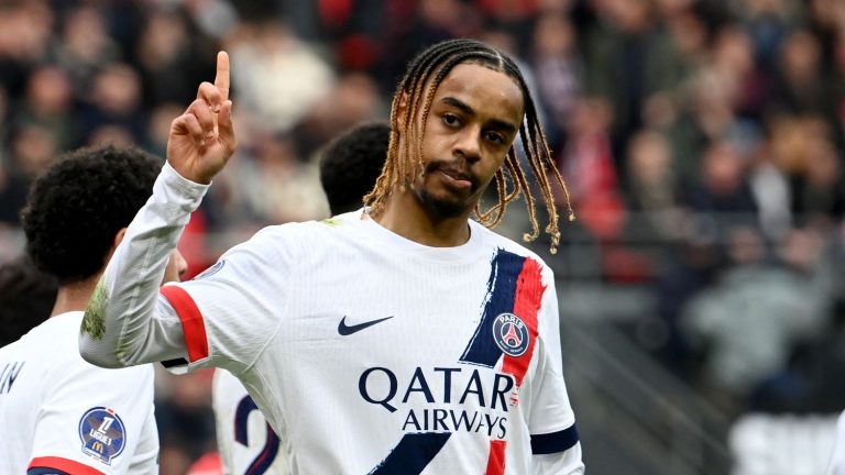 PSG s-impose 4-1 à Rennes avant le choc contre Liverpool