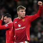 Rasmus Hojlund reste à Manchester United malgré l-intérêt de Leeds