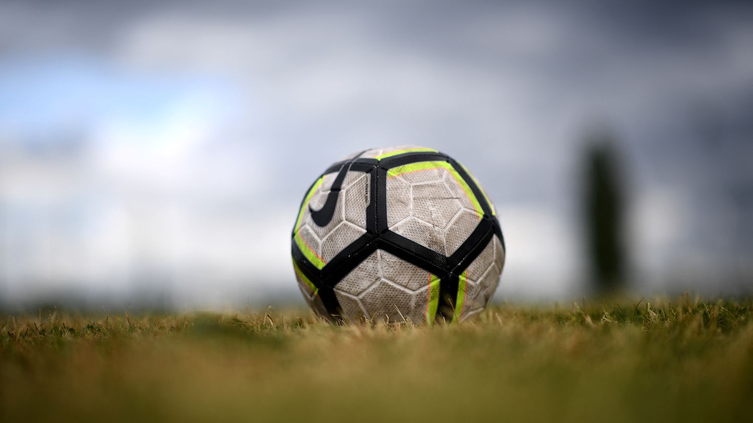 Violences sur les terrains - les clubs amateurs en action