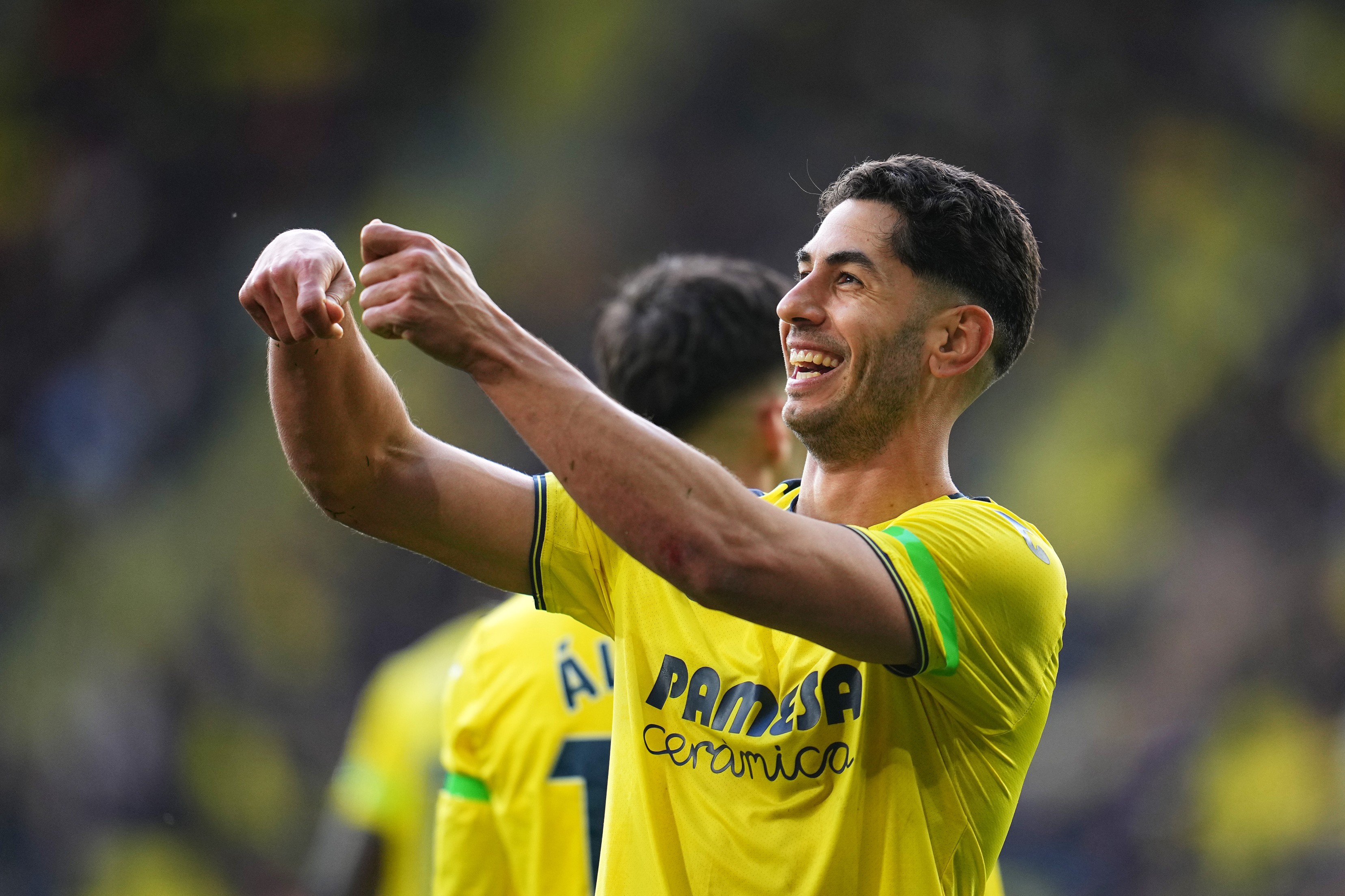 Ayoze Perez de Villarreal CF célèbre un but.