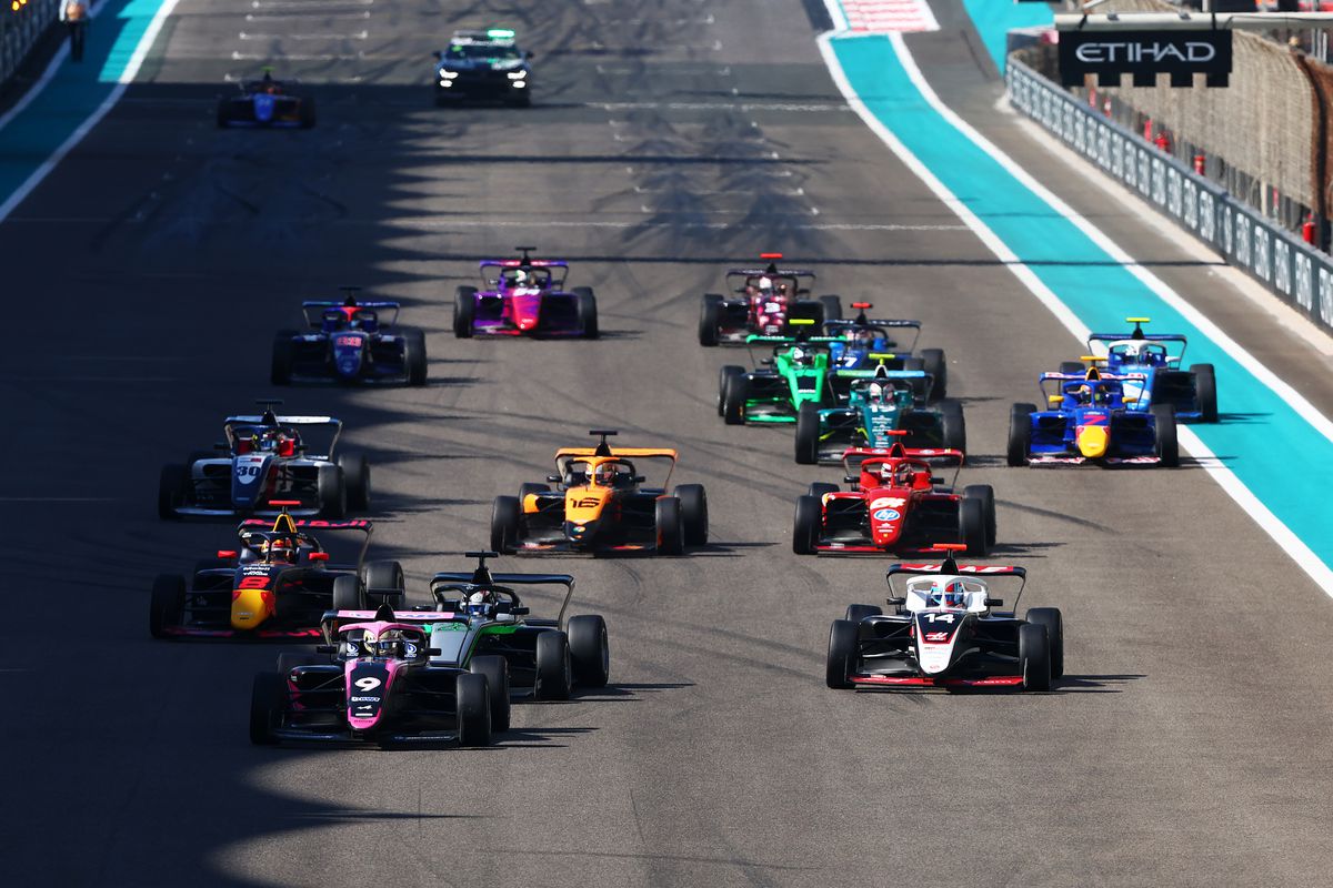 F1 Academy - Round 7 Yas Island - Race 3