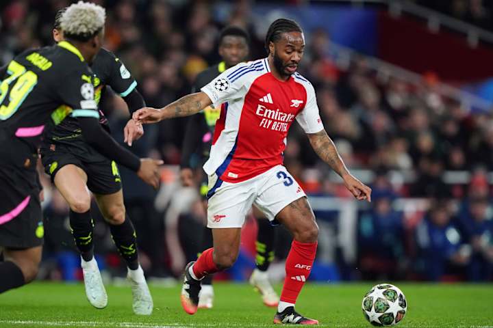 Raheem Sterling ne jouera pas avant deux semaines