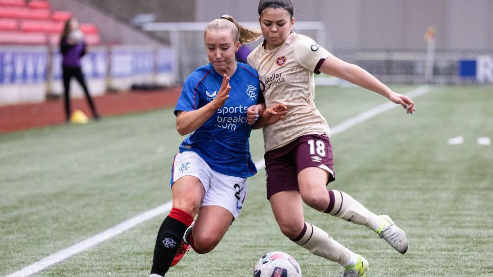 Les Rangers reviennent de deux buts pour égaliser contre Hearts