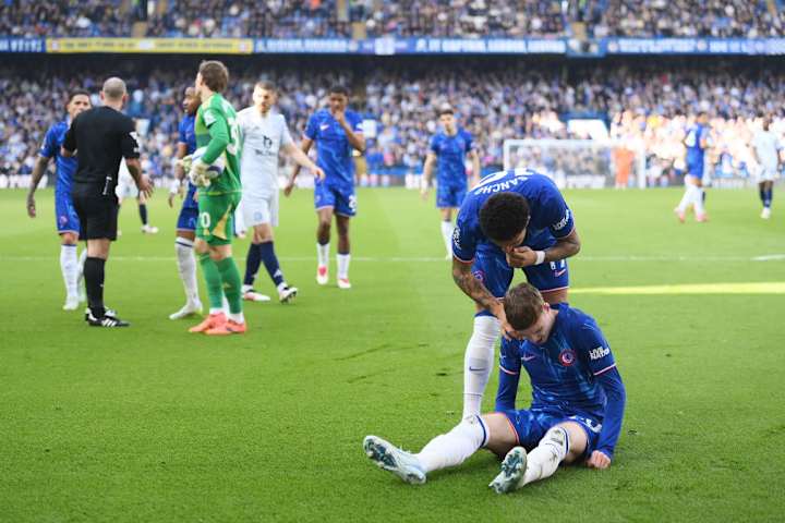 Jadon Sancho et Cole Palmer