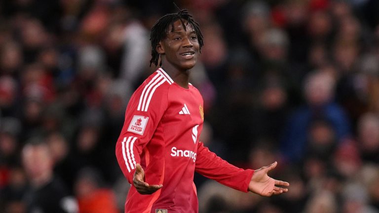 Kobbie Mainoo - L-Inter Milan Surveille le Talent de Manchester United
