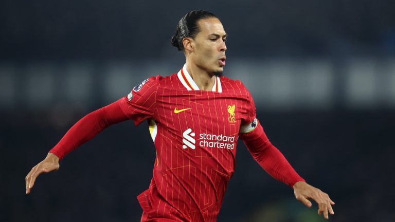 Virgil van Dijk pourrait rester à Liverpool malgré les rumeurs PSG