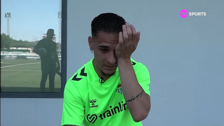 Antony en pleurs - ses luttes chez Manchester United