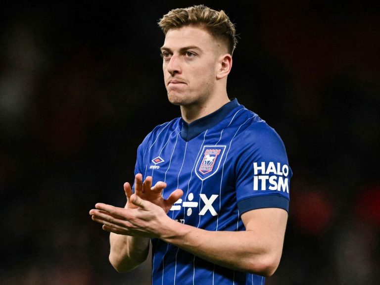 Liam Delap - débat sur son transfert entre Tim Howard et Robbie Earle