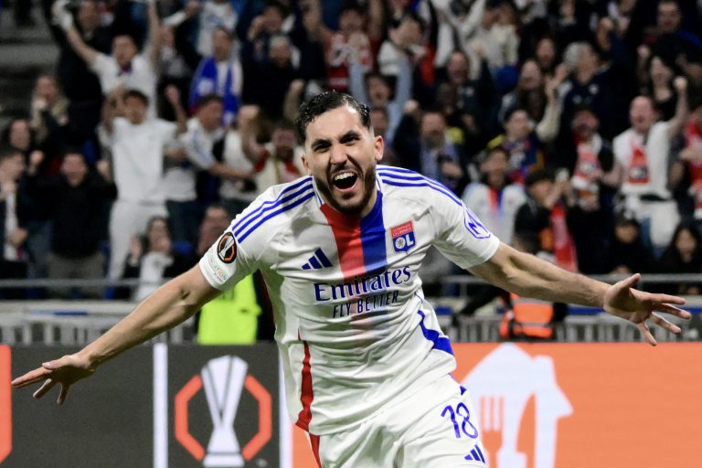 Rayan Cherki élu meilleur jeune de la Ligue Europa 2023