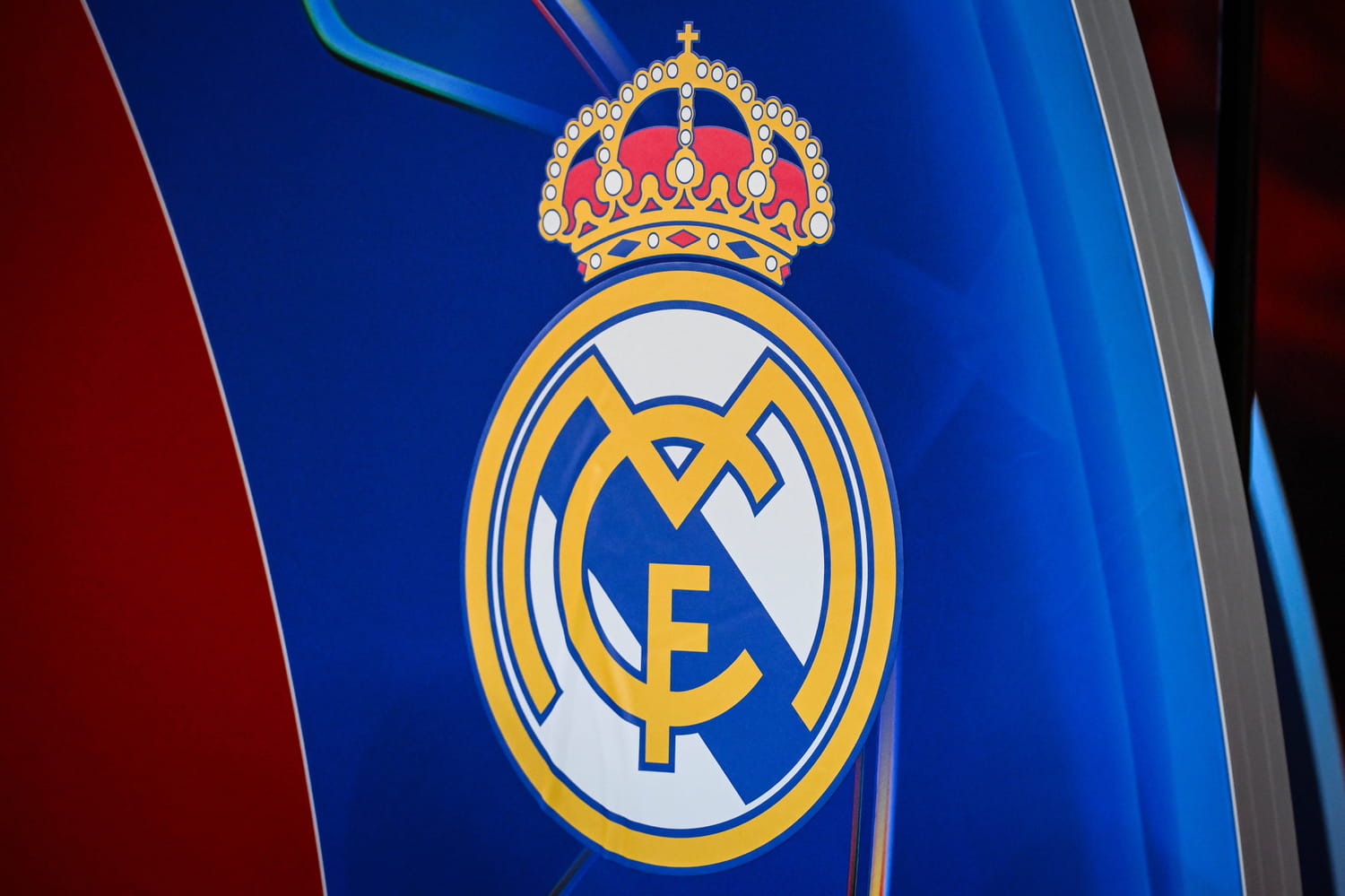 Real Madrid vise Jon Aramburu- jeune latéral droit prometteur