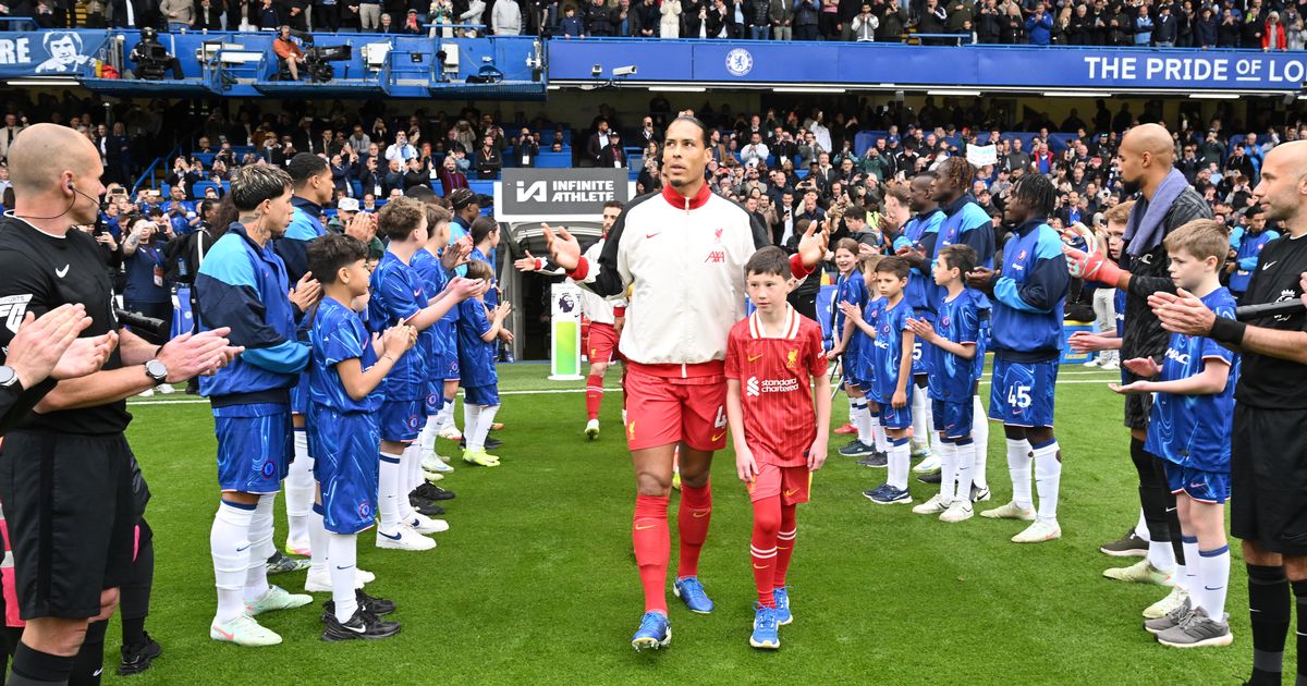 Virgil van Dijk défend l-honneur de Liverpool après la garde d-honneur