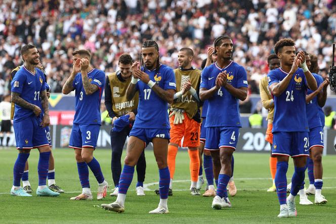Les joueurs de l’équipe de France après leur victoire contre l’Allemagne en Ligue des nations, à Stuttgart, le 8 juin 2025.