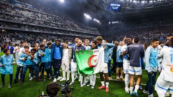 Ismaël Bennacer lors d'une séance de préparation au Qatar