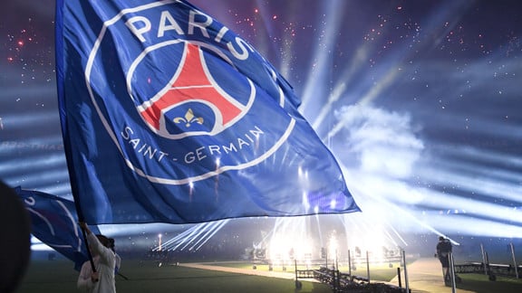 Khvicha Kvaratskhelia en action lors de la victoire du PSG en Ligue des Champions