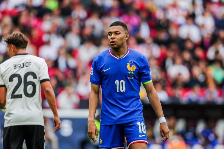 Kylian Mbappé répond aux critiques avec brio lors de la Ligue des Nations
