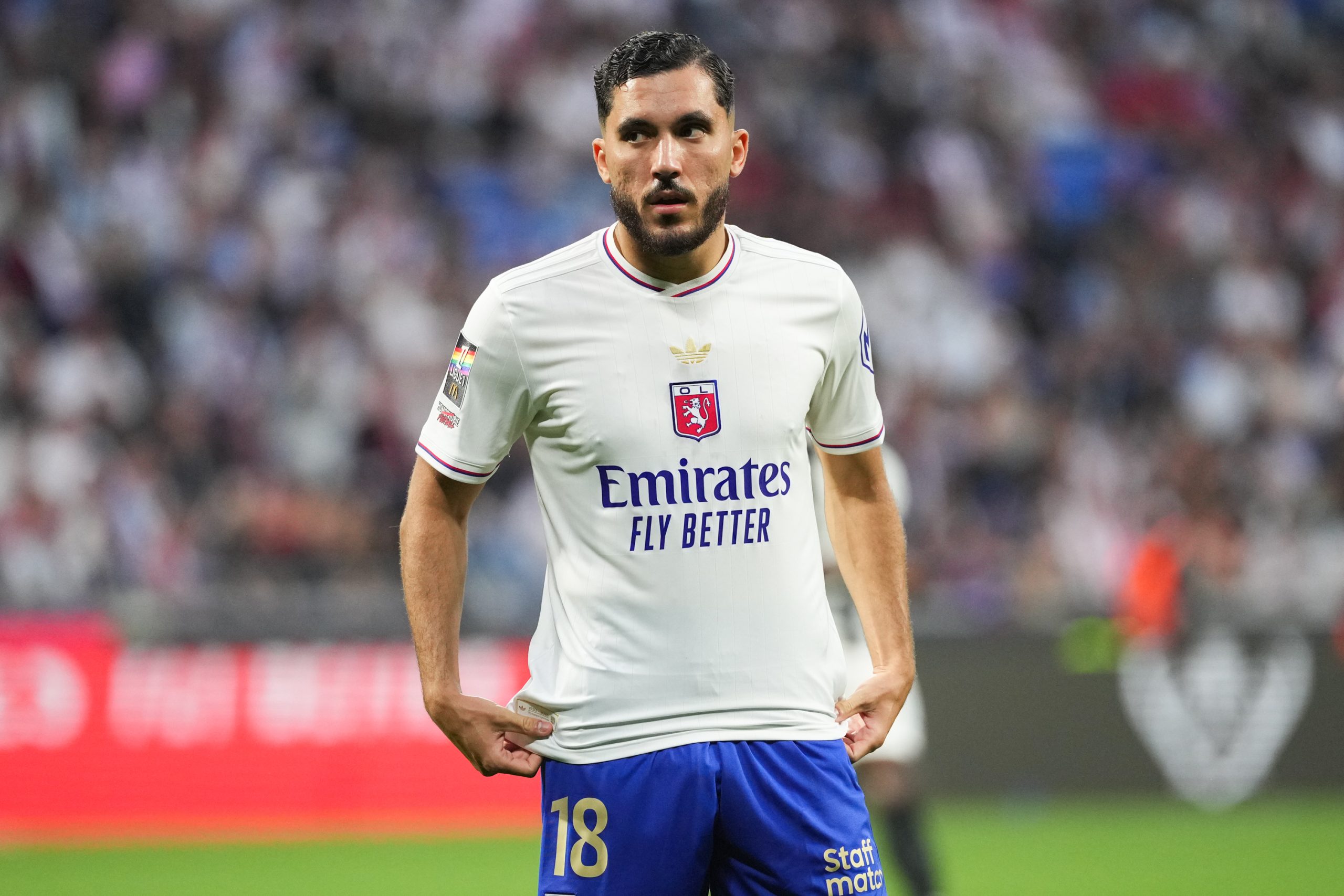 Rayan Cherki rejoint Manchester City après transfert record