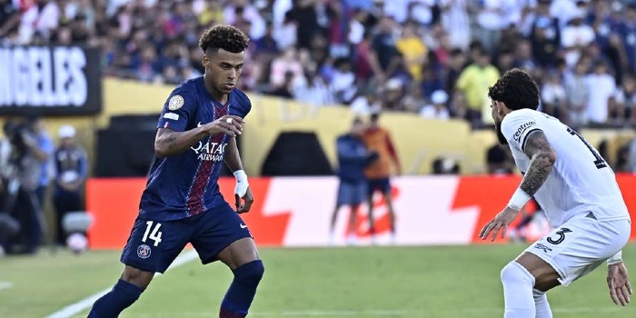 Désiré Doué marque et aide le PSG face au Bayern en quart de finale