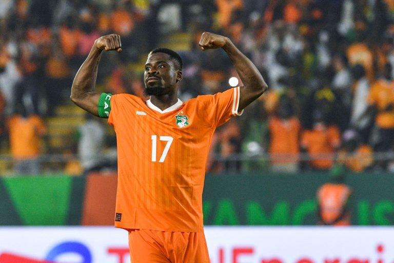Serge Aurier en route pour une destination surprenante en Iran