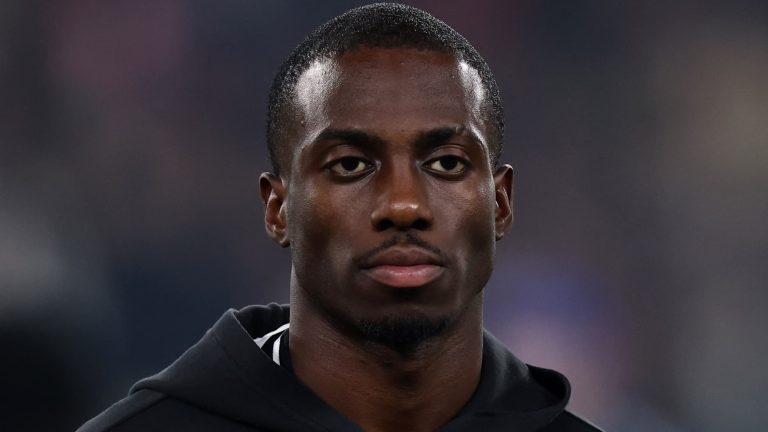 Arrivée de Timothy Weah à Marseille : accueil chaleureux des fans